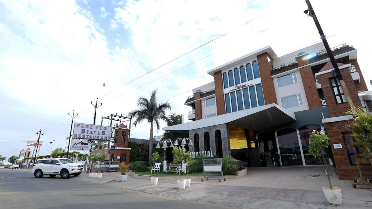 The Imperial Grand Hotel Ujjain Exterior photo